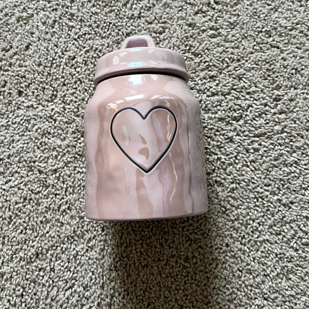 Rae Dunn irredentist Heart Canister